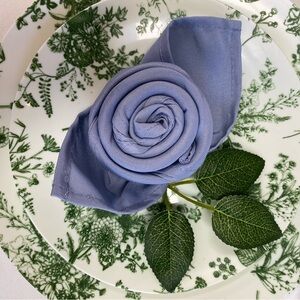 Elegant Blue Dining Table Napkin